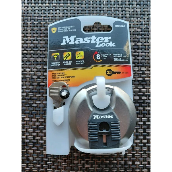 Master Lock Magnum M40XKAD stainless steel discus padlock in retail package